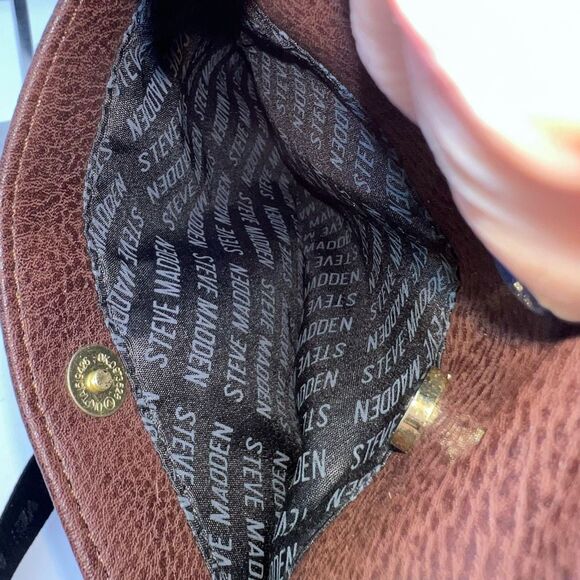 Steve Madden Faux Leather Crossbody Signature Bag with Guitar Strap - Picture 11 of 12